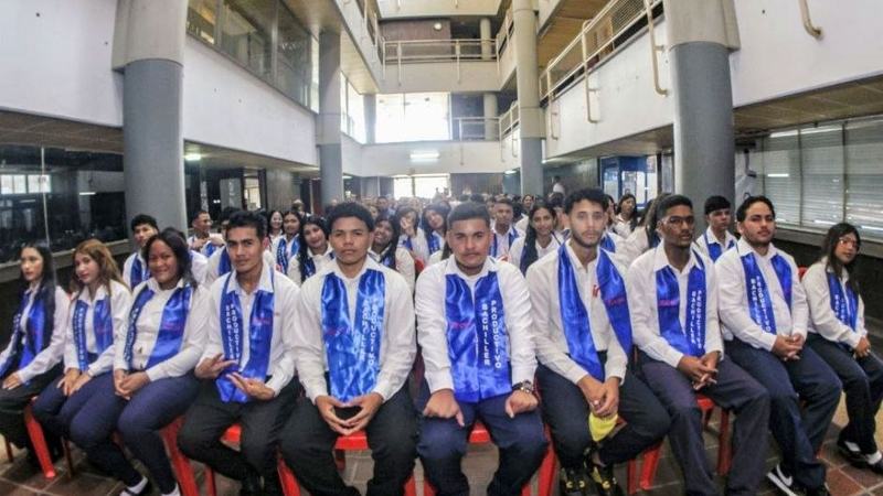 ZULIA | 440 bachilleres productivos se gradúan con el Inces