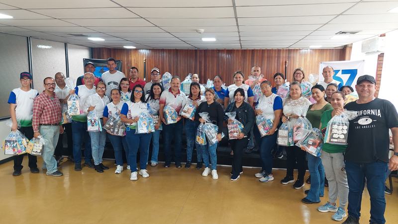 PORTUGUESA | Inces beneficia a hijos de sus trabajadores con kits escolares