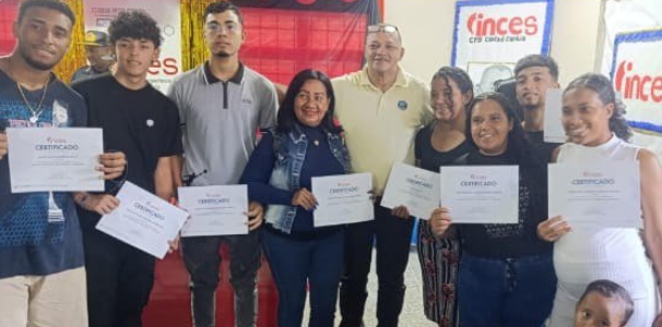 CARACAS | CFS Ciudad Caribia entregó 93 certificados en el marco del 67.º aniversario del Inces