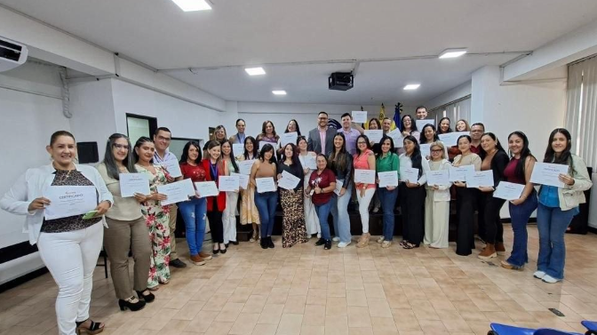 TÁCHIRA | Inces entregó certificados a 50 trabajadores de la Contraloría