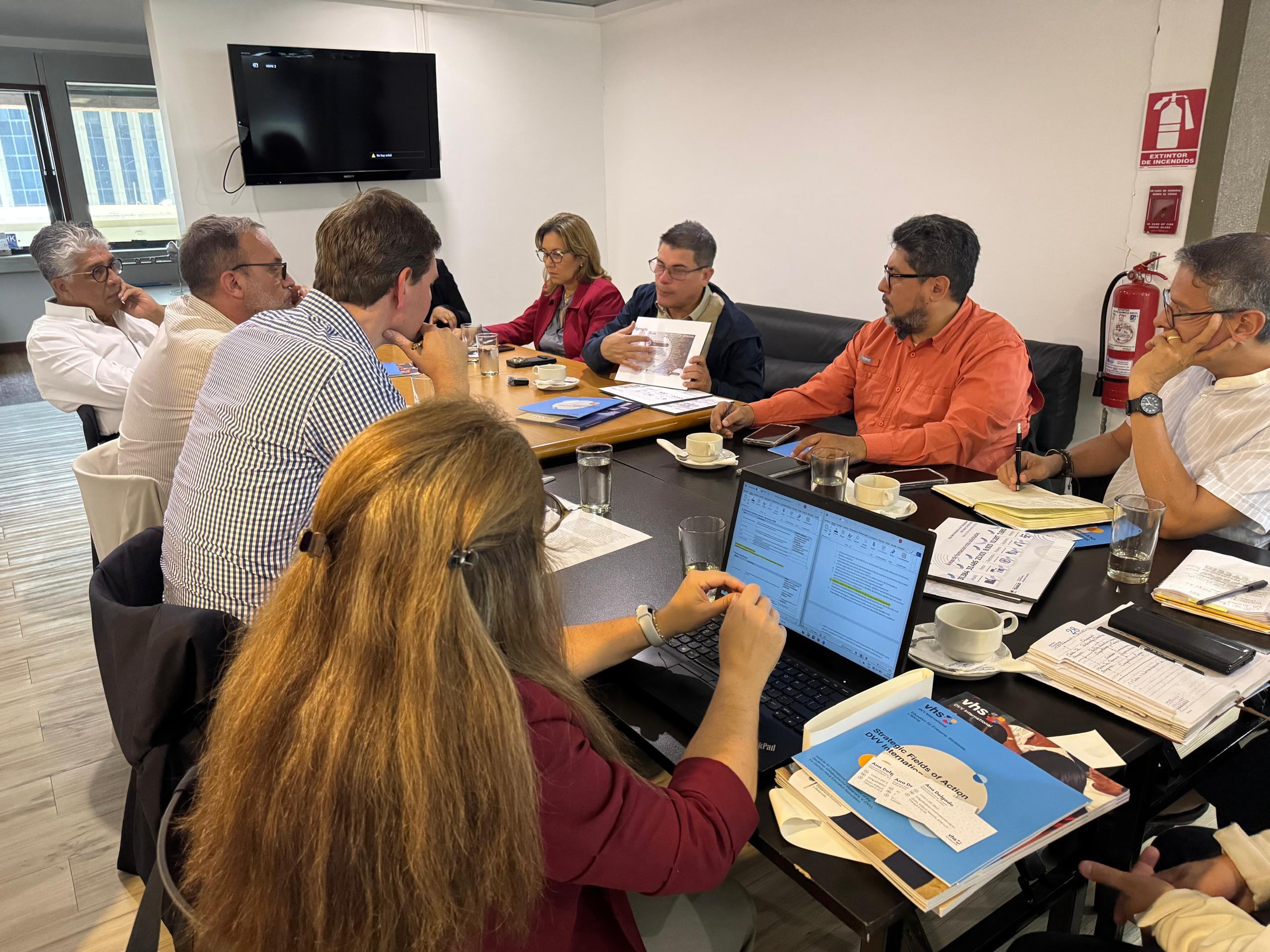 Inces y Asociación Alemana para la Educación de Adultos (DVV) evalúan alianza estratégica para fortalecer la formación técnica