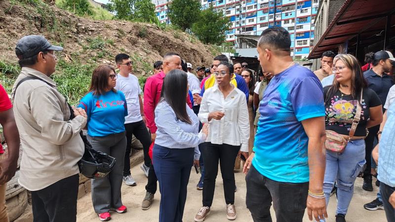CARACAS | Ministra de Agricultura de Barbados destaca el potencial productivo de la Comuna Fe Socialista y del CFS Metalmecánica en el 23 de Enero
