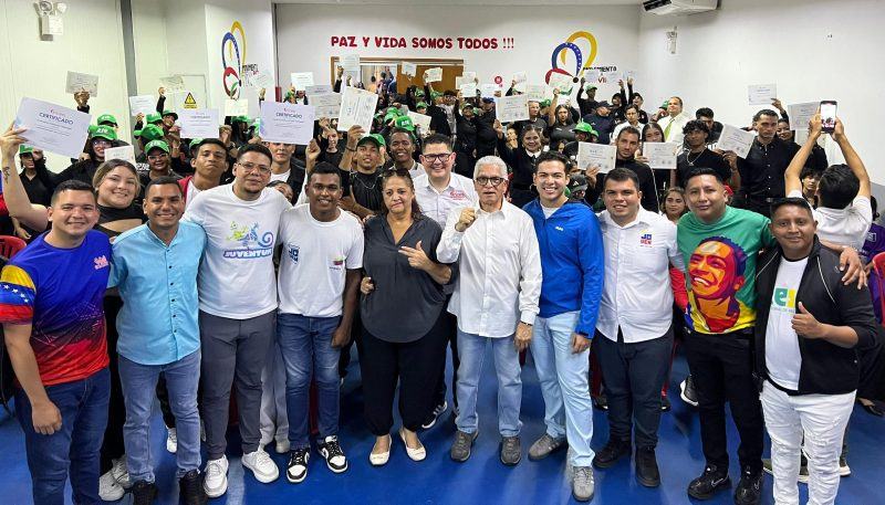 ZULIA | La juventud marabina es acreditada por el Inces - inline