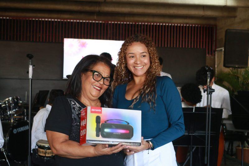 Inces rinde emotivo homenaje a sus madres trabajadoras con una jornada llena de música, alegría y so - inline