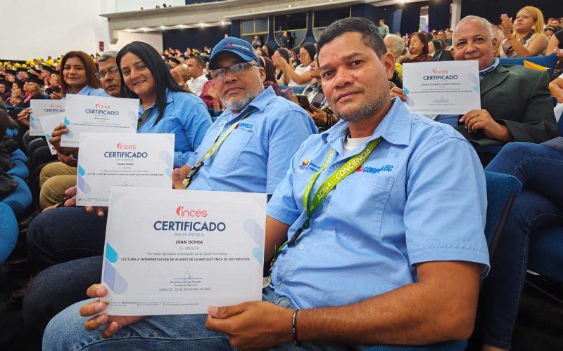 YARACUY | Inces otorgó certificaciones a trabajadores de Corpoelec y de la Empresa Minerales - inline