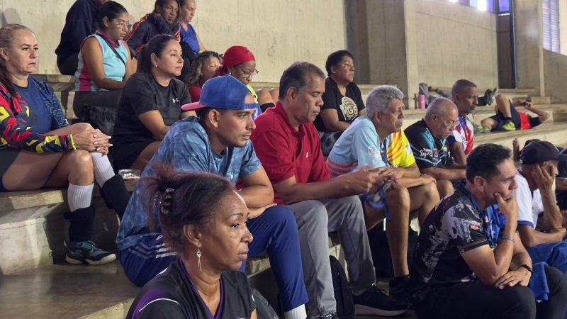 Inces actualizó a entrenadores de voleibol de todo el país - inline