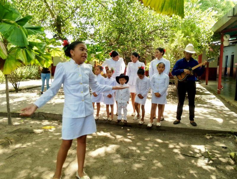 AMAZONAS | Bachillerato Productivo rindió emotivo homenaje a las madres en su día