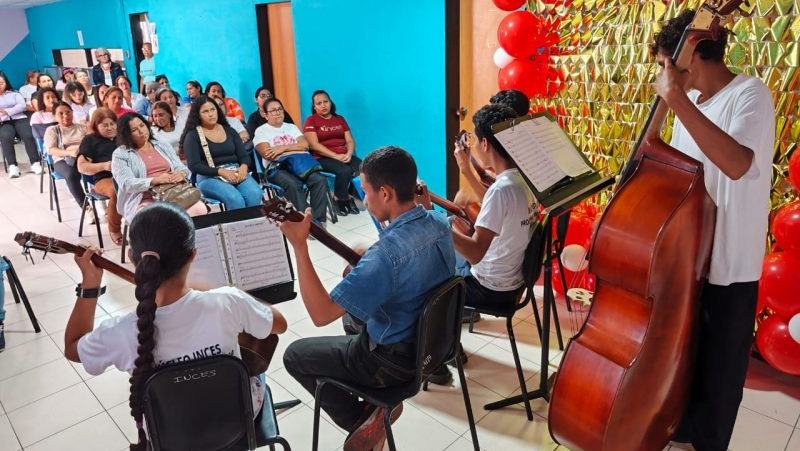 YARACUY | Inces rinde homenaje a las madres con emotivo encuentro cultural