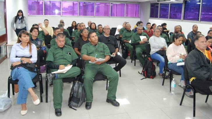 Inces aclaró dudas legales y fiscales a emprendedores