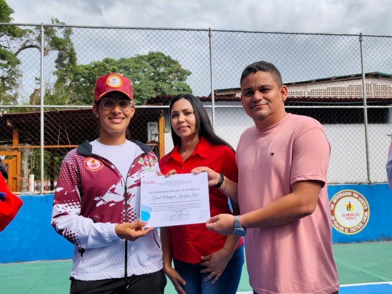 YARACUY | Reinaugurada cancha de usos múltiples Omar Peña “El You” - inline