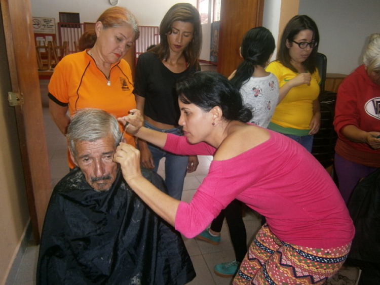 Curso de peluquería aplica el visagismo como técnica de arte y ...